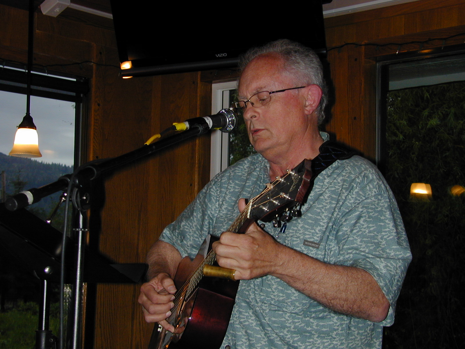 Open Mic Photo 11