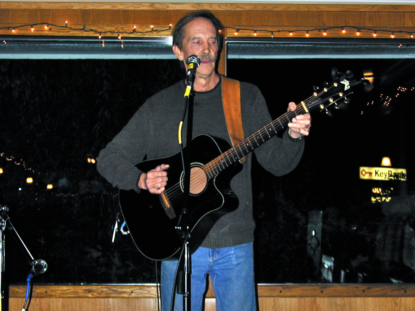 Open Mic Photo 19